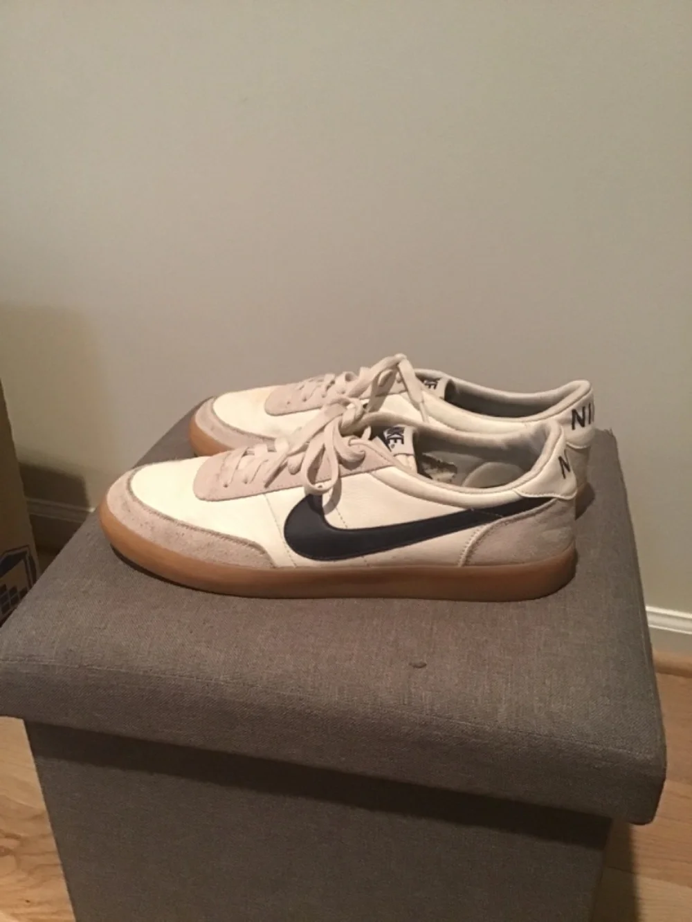 Nike Killshot 2 White and Navy size 11